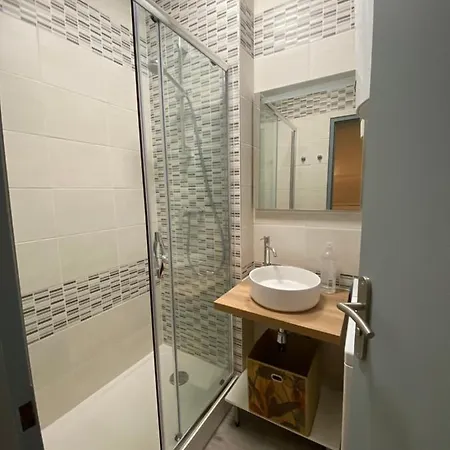 Апартаменты Les Cosy De - Le Duplex Vintage 4* *